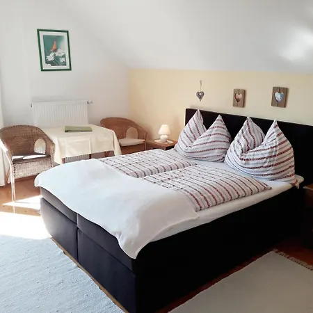 Farm stay Bergbauernhof Stauder - Hirschbergalpakas Lendorf