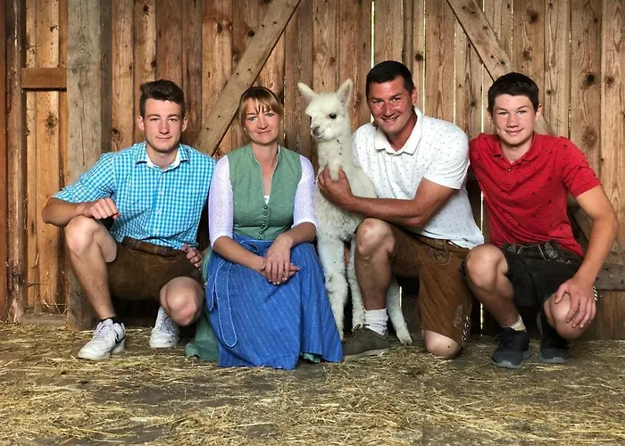 Bauernhof Bergbauernhof Stauder